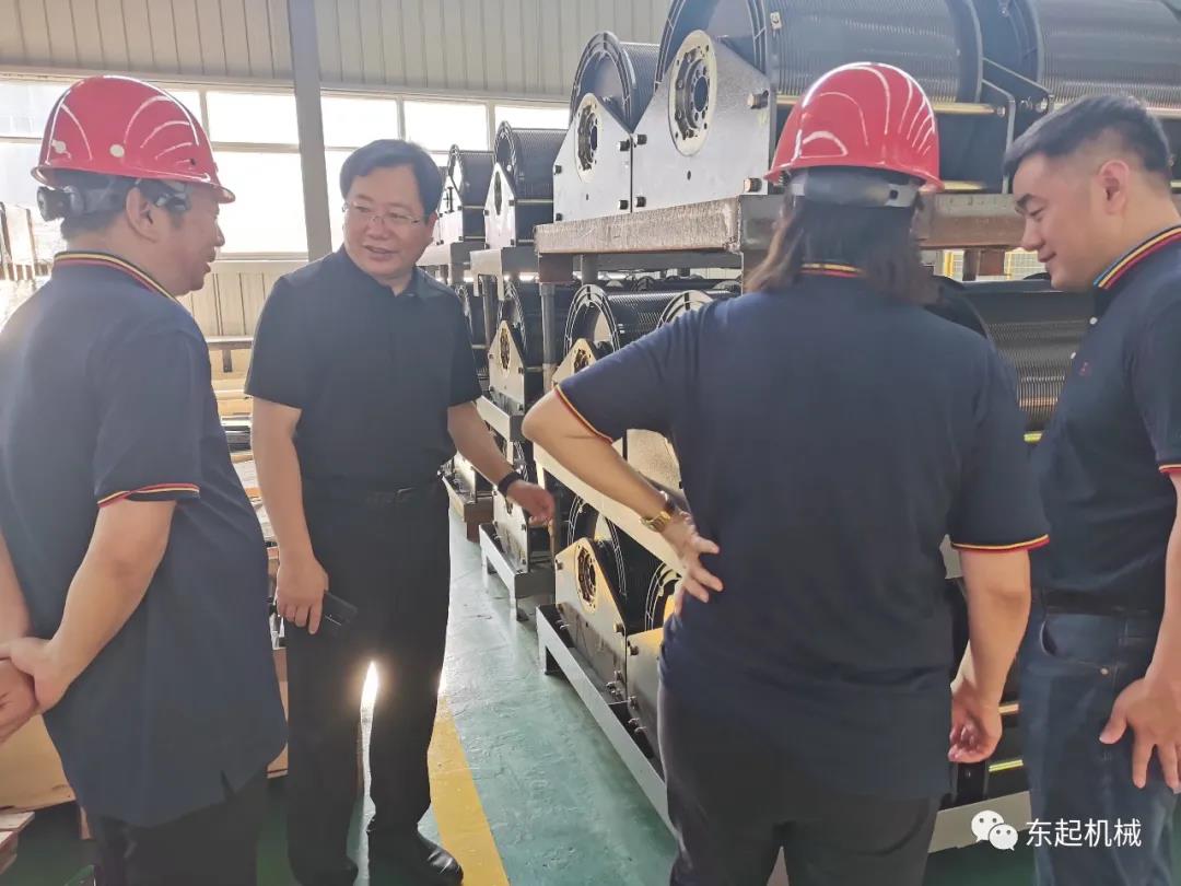 市產(chǎn)業(yè)集聚區(qū)黨委副書記、管委會主任宋太俊一行蒞臨東起集團考察調研